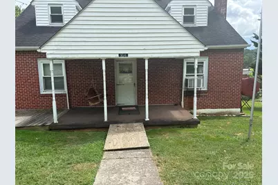 164 N Mitchell Avenue, Bakersville, NC 28705 - Photo 3