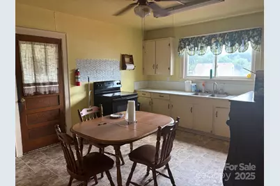 164 N Mitchell Avenue, Bakersville, NC 28705 - Photo 9