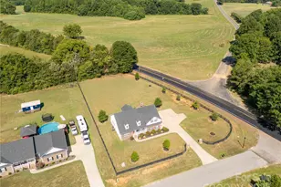 1302 Bryson Creek Dr, McConnells, SC 29726 - Photo 37