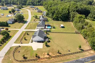 1302 Bryson Creek Dr, McConnells, SC 29726 - Photo 39