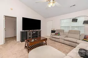 10106 Ashley Farm Dr, Matthews, NC 28105 - Photo 5