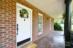 2914 Weatherfield Dr, Lincolnton, NC 28092 - Photo 5