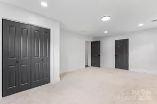 1420 Lakedell Dr, Charlotte, NC 28215 - Photo 37