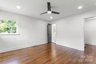 1420 Lakedell Dr, Charlotte, NC 28215 - Photo 23