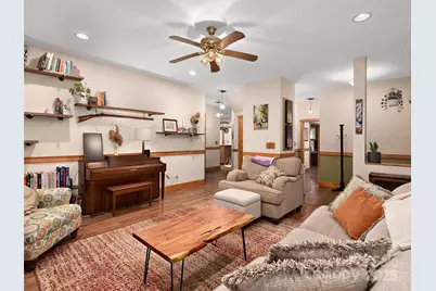 264 Charming Lane, Hendersonville, NC 28792 - Photo 3