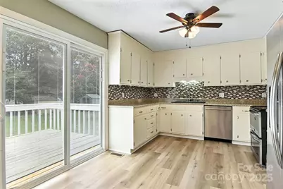 952 30th Street NE, Conover, NC 28613 - Photo 17