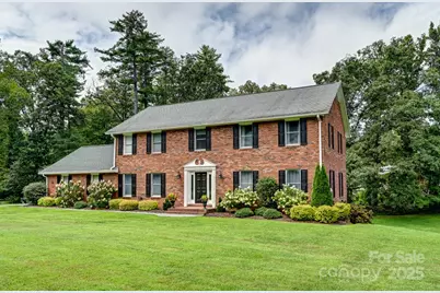 507 Fenwick Court, Hendersonville, NC 28739 - Photo 3