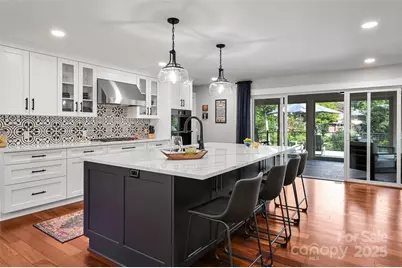 507 Fenwick Court, Hendersonville, NC 28739 - Photo 7