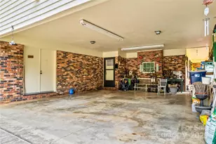 270 Lewis Ferry Rd, Statesville, NC 28625 - Photo 9