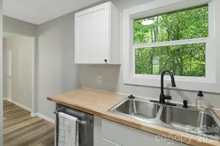 95 Grassy View Rd, Candler, NC 28715 - Photo 11