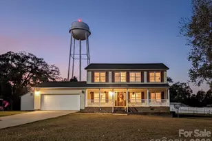 204 Rowland Ave, Heath Springs, SC 29058 - Photo 1