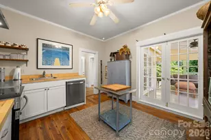 334 Greenville St, Saluda, NC 28773 - Photo 15