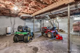 40 Country View Ln, Hendersonville, NC 28792 - Photo 31