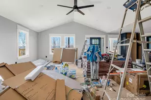 276 Coopers Dr, Hendersonville, NC 28739 - Photo 5