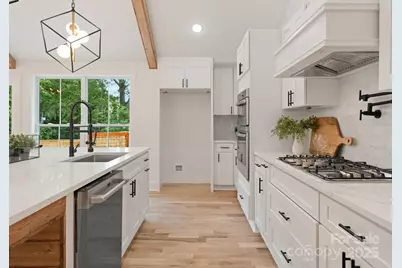 6326 Cedar Croft Drive, Charlotte, NC 28226 - Photo 9