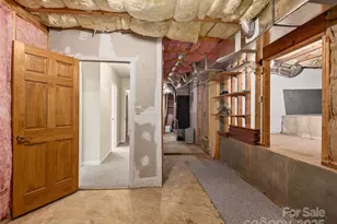 608 Upper Sondley Dr, Asheville, NC 28805 - Photo 41