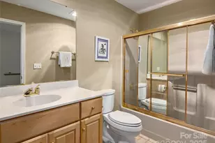 608 Upper Sondley Dr, Asheville, NC 28805 - Photo 33