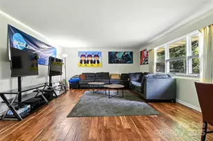 26 33rd Ave NW, Hickory, NC 28601 - Photo 3