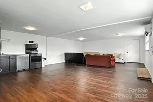 26 33rd Ave NW, Hickory, NC 28601 - Photo 15