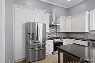 613 S Mulberry St, Statesville, NC 28677 - Photo 7