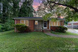 2408 Kilborne Dr, Charlotte, NC 28205 - Photo 3