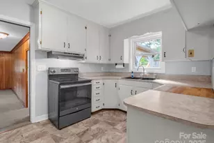 128 N Woodland Ave, Forest City, NC 28043 - Photo 17