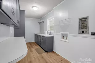 128 N Woodland Ave, Forest City, NC 28043 - Photo 23