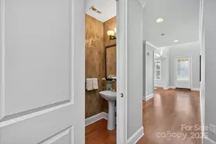 11756 Easthampton Cir, Charlotte, NC 28277 - Photo 7