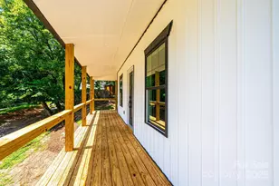 204 Hickory St, Granite Falls, NC 28630 - Photo 3