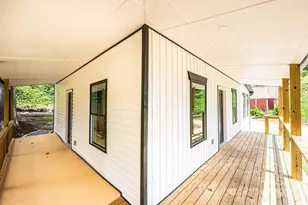 204 Hickory St, Granite Falls, NC 28630 - Photo 5