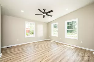 204 Hickory St, Granite Falls, NC 28630 - Photo 19