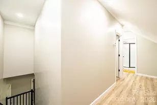 204 Hickory St, Granite Falls, NC 28630 - Photo 17