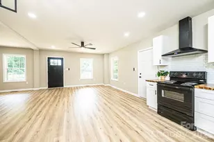 204 Hickory St, Granite Falls, NC 28630 - Photo 9