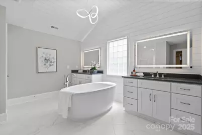 6910 Providence Lane W, Charlotte, NC 28226 - Photo 31