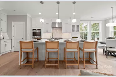 6910 Providence Lane W, Charlotte, NC 28226 - Photo 11