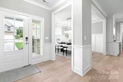 6910 Providence Lane W, Charlotte, NC 28226 - Photo 3