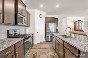 134 Fox Cove Rd, Hendersonville, NC 28792 - Photo 11