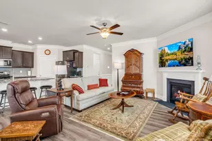 134 Fox Cove Rd, Hendersonville, NC 28792 - Photo 9