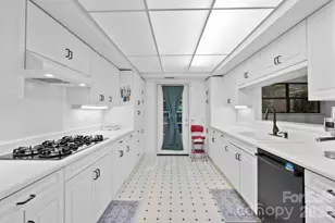 53 Hackberry Ln, Waynesville, NC 28785 - Photo 27