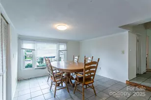 27 Curlee St, Brevard, NC 28712 - Photo 7