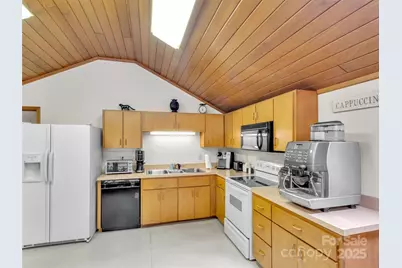 540 Hospital Drive, Clyde, NC 28721 - Photo 27