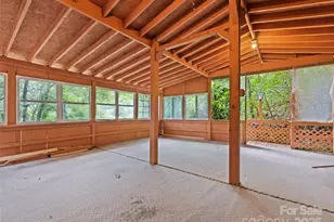 1010 Autumn Dr, Maggie Valley, NC 28751 - Photo 37