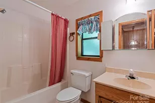 1010 Autumn Dr, Maggie Valley, NC 28751 - Photo 29