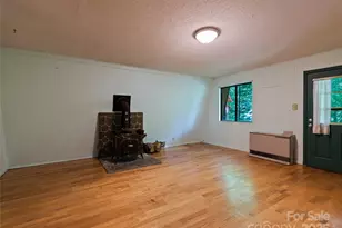 1010 Autumn Dr, Maggie Valley, NC 28751 - Photo 11