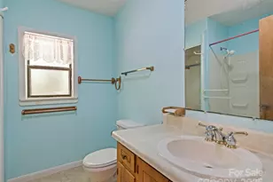 1010 Autumn Dr, Maggie Valley, NC 28751 - Photo 25