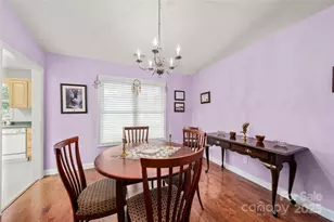 32 Stone House Rd, Hendersonville, NC 28739 - Photo 7