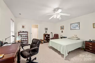 32 Stone House Rd, Hendersonville, NC 28739 - Photo 15