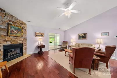 32 Stone House Road, Hendersonville, NC 28739 - Photo 3