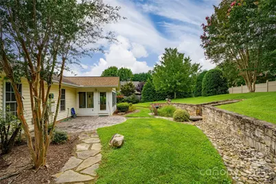 32 Stone House Road, Hendersonville, NC 28739 - Photo 33