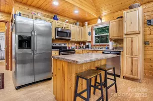 4271 Old Field Creek Rd, Grassy Creek, NC 28631 - Photo 13